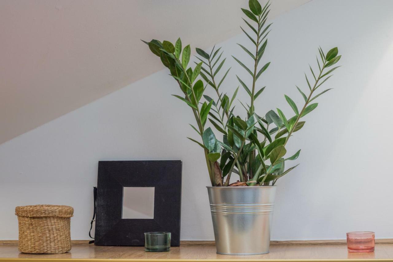 Apartament Golden Apartments&a4 *